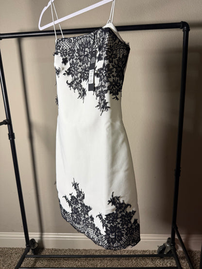 (Size S) Fashion Nova Lace Dress Brand New