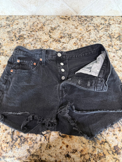 (Size W28) Levi’s 501 Black Shorts