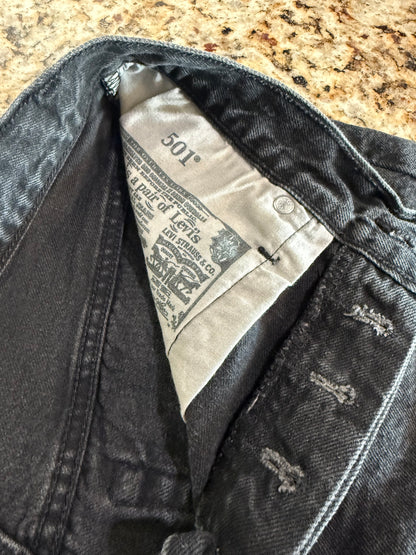 (Size W28) Levi’s 501 Black Shorts