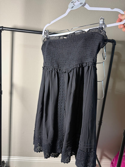 (Size S) Strapless Black Dress