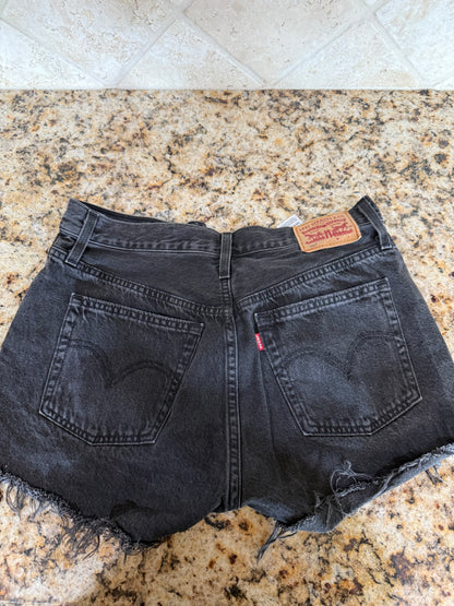 (Size W28) Levi’s 501 Black Shorts