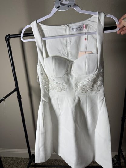 (Size S) Hello Molly White Engagement Photo Dress