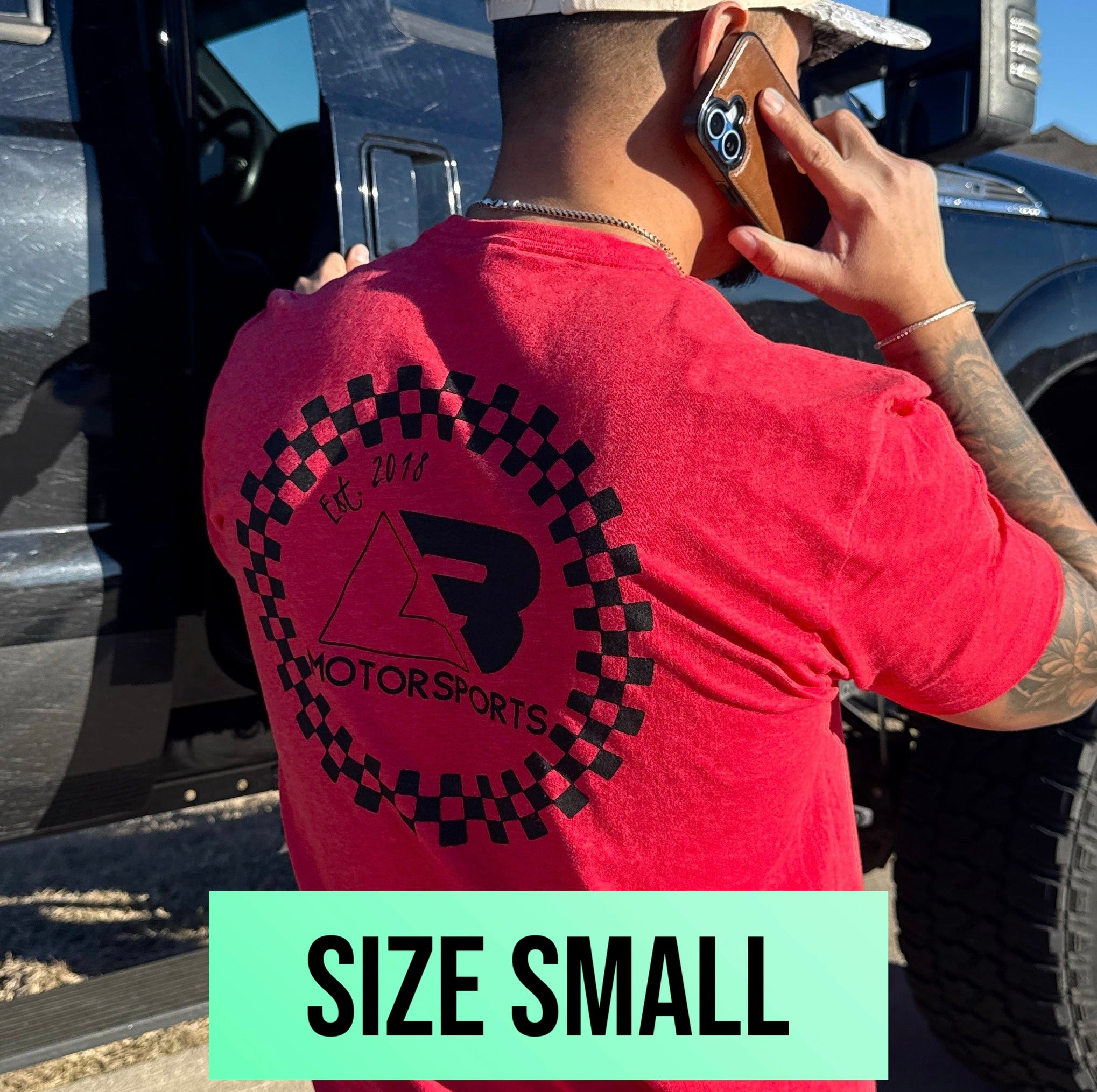 Red Heather Checkered Circle Tee (Size Small)