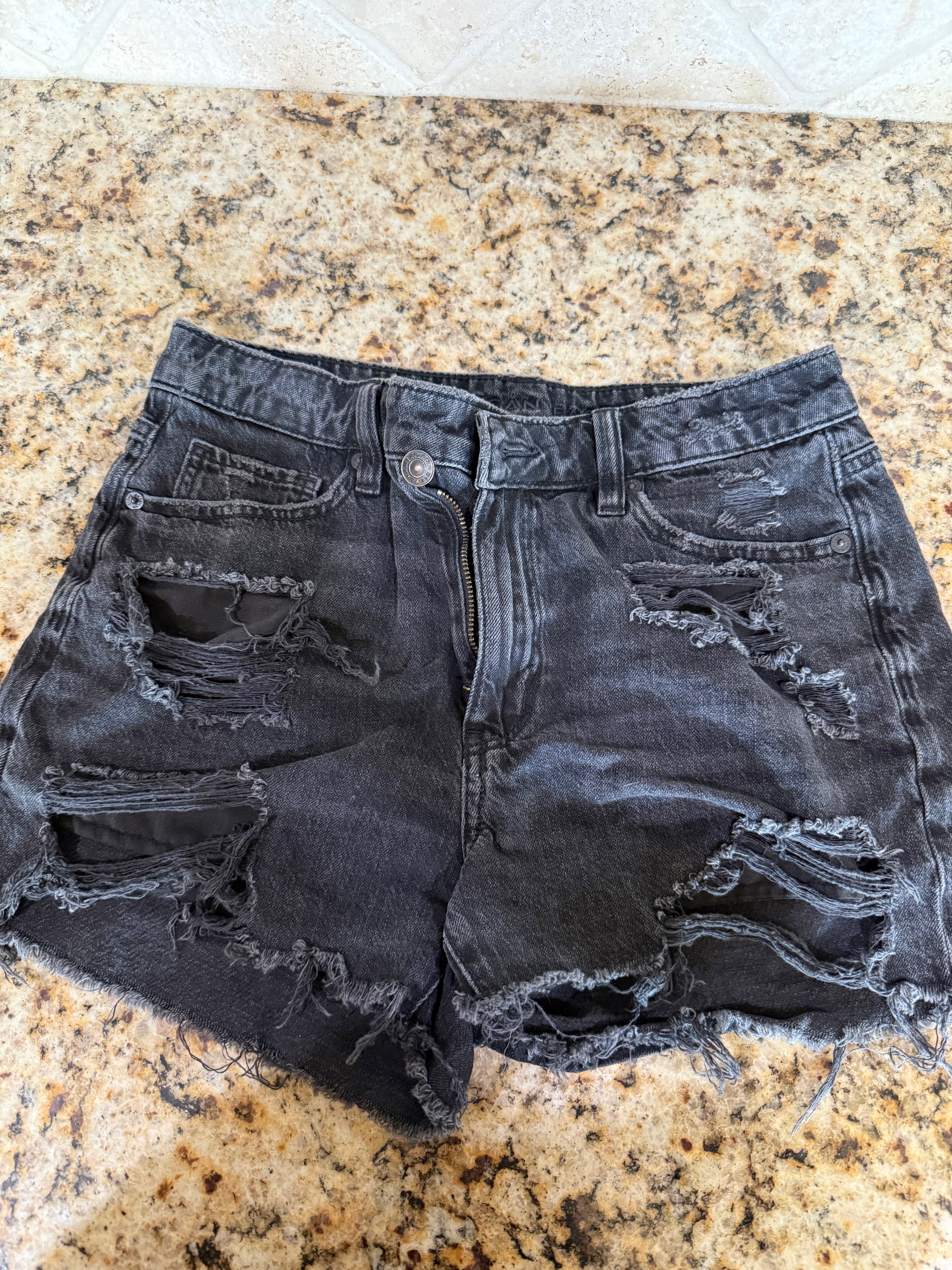 (Size W4) American Eagle Shorts